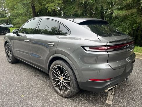 Used 2024 Porsche Cayenne Coupe AWD/4WD image 7