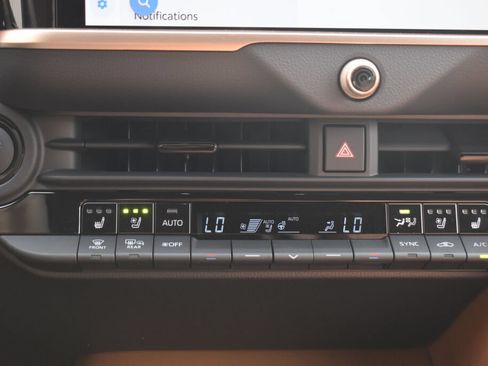 Certified 2025 Toyota Crown Signia w/ Advanced Technology Package AWD/4WD image 12