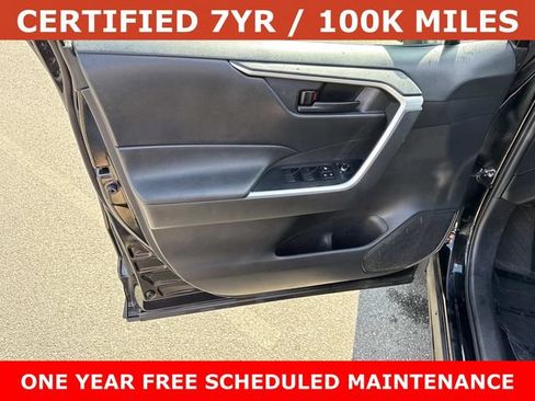 Used 2022 Toyota RAV4 LE FWD image 13