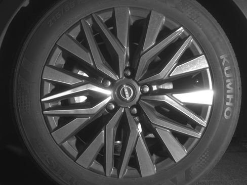 Used 2025 Nissan Altima 2.5 SV image 12