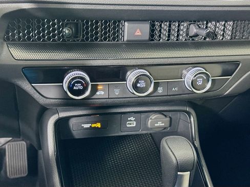 Certified 2025 Honda CR-V LX image 15