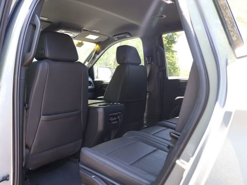 Used 2025 Chevrolet Tahoe LT AWD/4WD image 45
