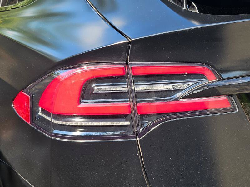 Used 2022 Tesla Model X AWD/4WD image 28