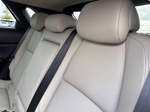 Certified 2025 MAZDA CX-30 AWD 2.5 S w/ Preferred Package image 18