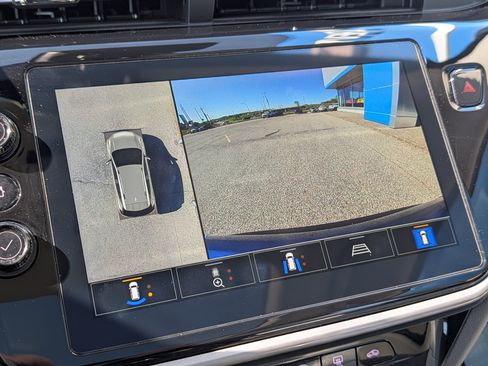 Certified 2023 Chevrolet Bolt EUV Premier w/ Sun & Sound Package FWD image 27
