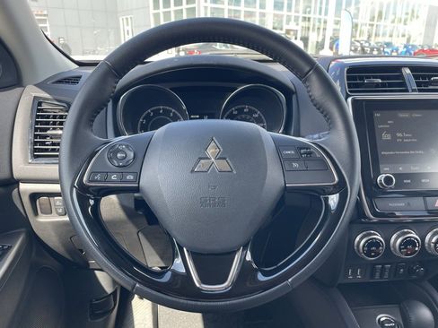 Used 2025 Mitsubishi Outlander Sport ES image 7