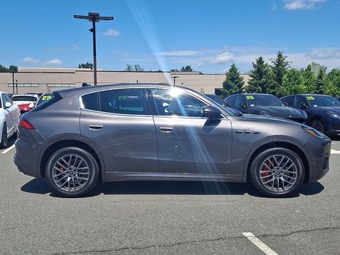 Used 2023 Maserati Grecale Modena AWD/4WD image 7