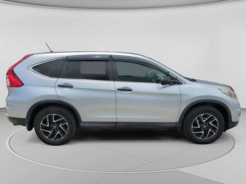 Used 2016 Honda CR-V SE image 2