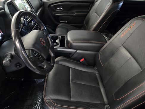 Used 2023 Nissan Titan PRO-4X w/ Pro-4x Convenience Package AWD/4WD image 16