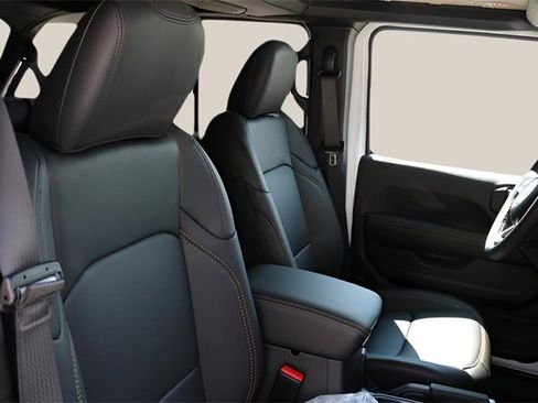 New 2025 Jeep Wrangler Unlimited Sahara image 20