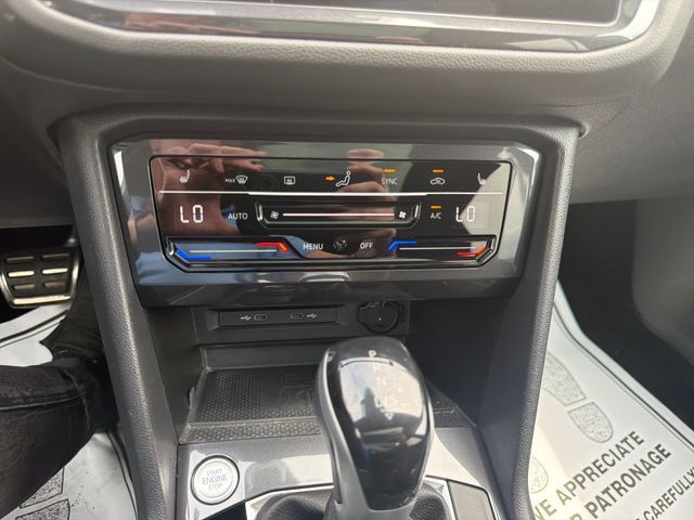 Certified 2023 Volkswagen Tiguan SE R-Line AWD/4WD image 20