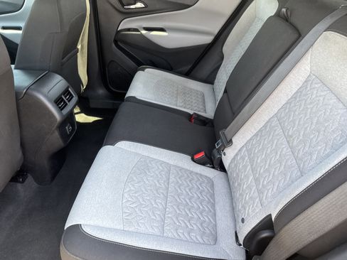 Used 2023 Chevrolet Equinox LS w/ LS Convenience Package image 6