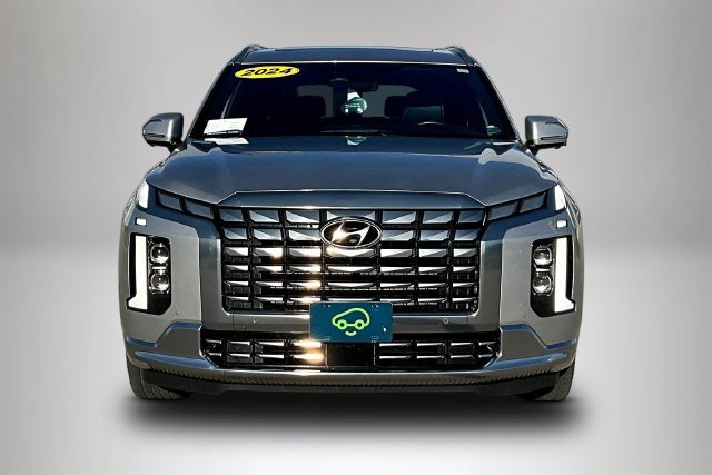 Used 2024 Hyundai Palisade Calligraphy AWD/4WD image 2