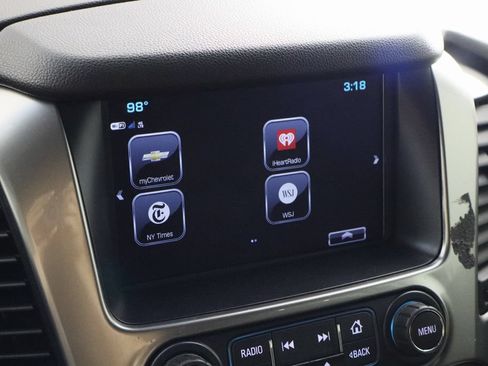 Used 2019 Chevrolet Tahoe 2WD w/ Enhanced Driver Alert Package image 27
