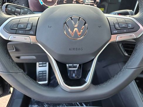 New 2026 Volkswagen Tiguan SE R-Line FWD image 20