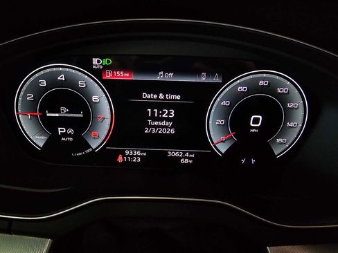 Used 2024 Audi Q5 2.0T Premium w/ Summer of Audi Package image 25