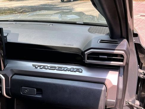 Used 2024 Toyota Tacoma TRD Sport AWD/4WD image 22