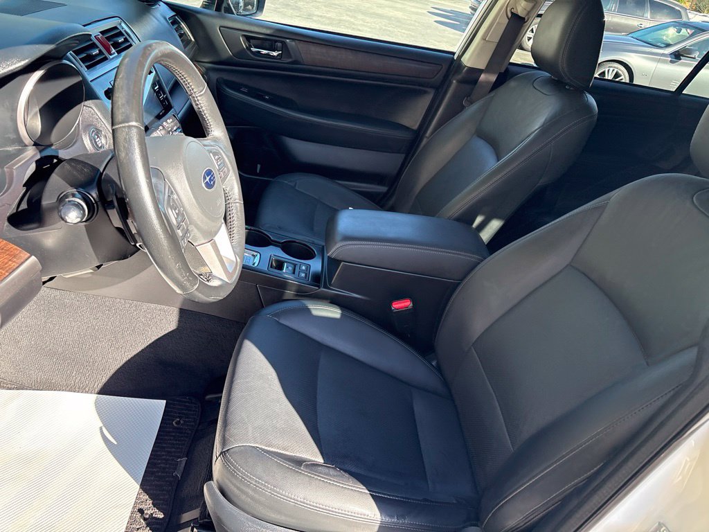 Used 2016 Subaru Outback 2.5i Limited AWD/4WD image 9