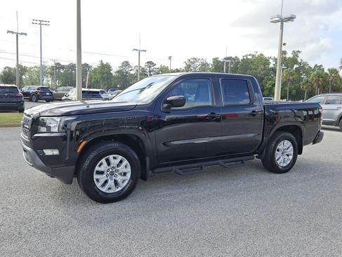 Used 2024 Nissan Frontier SV w/ SV Convenience Package RWD image 2