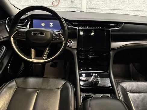 Used 2021 Jeep Grand Cherokee L Limited AWD/4WD image 12