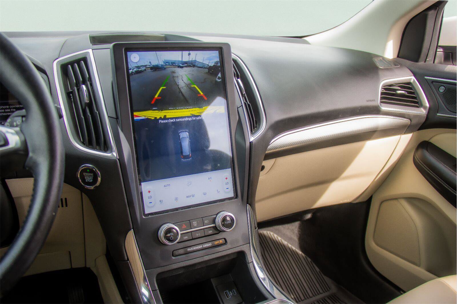 Used 2022 Ford Edge Titanium AWD/4WD image 15