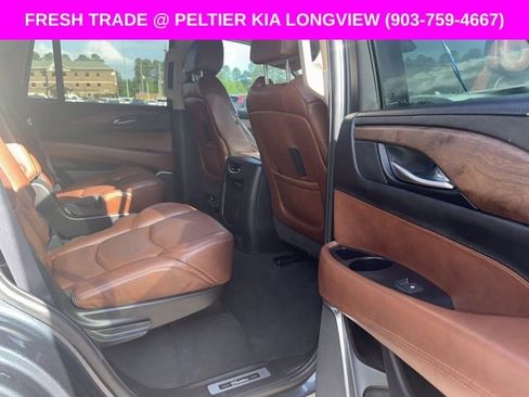 Used 2019 Cadillac Escalade Premium Luxury RWD image 11