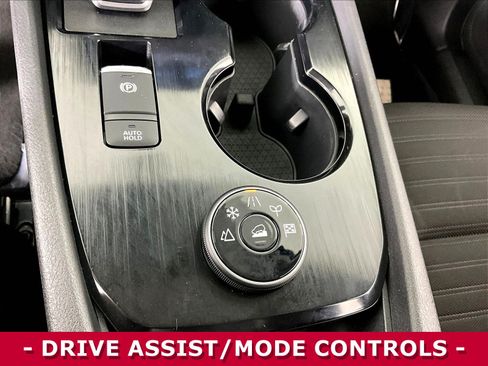 Certified 2025 Nissan Rogue SV AWD/4WD image 38