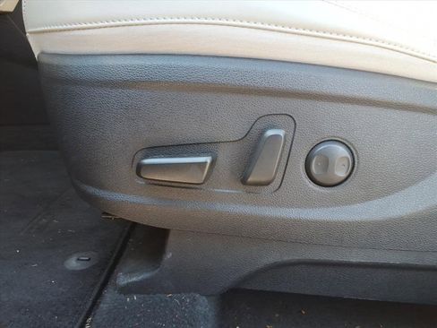 Used 2025 Kia Telluride S image 51