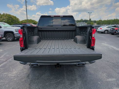 Used 2023 Chevrolet Silverado 1500 LTZ w/ LTZ Convenience Package II AWD/4WD image 30