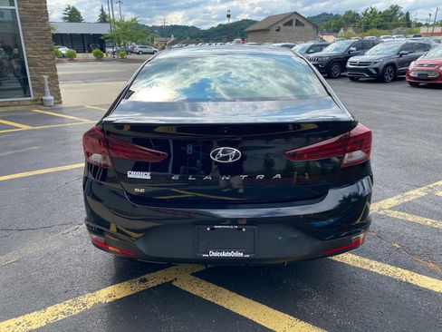 Used 2019 Hyundai Elantra SE FWD image 31