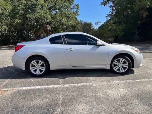 Used 2011 Nissan Altima 2.5 S w/ Convenience Pkg FWD image 6