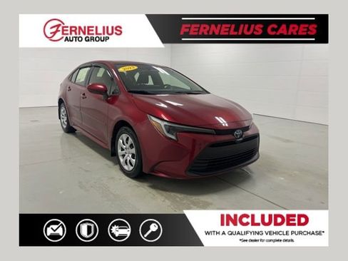 Used 2023 Toyota Corolla LE image 1