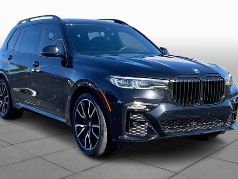 Used 2021 BMW X7 xDrive40i w/ M Sport Package image 2