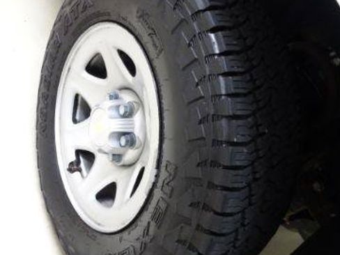 Used 2019 Chevrolet Silverado 1500 W/T w/ WT Convenience Package AWD/4WD image 9
