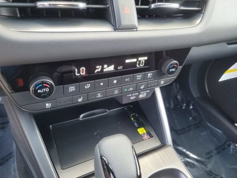 New 2026 Subaru Outback Touring AWD/4WD image 18