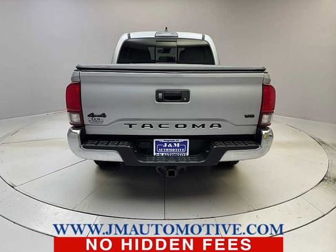 Used 2019 Toyota Tacoma SR5 image 4
