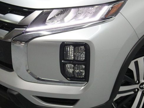 New 2026 Mitsubishi Outlander Sport SE image 2