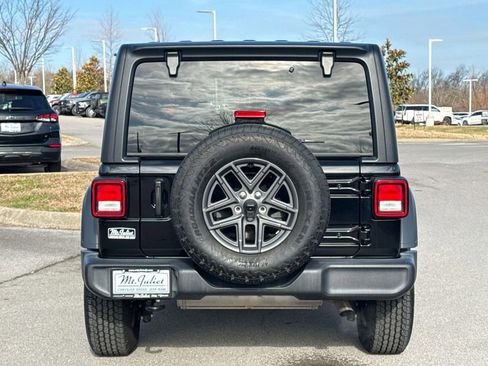 Used 2024 Jeep Wrangler Sport S image 8