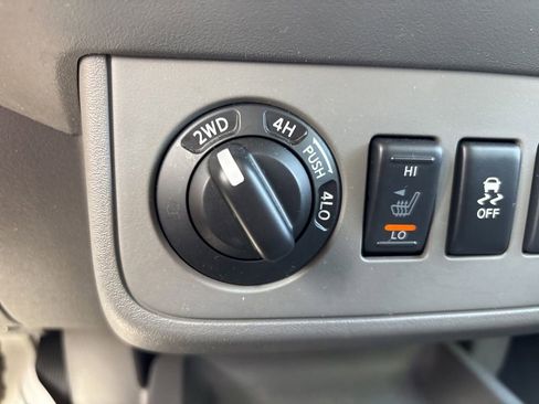 Used 2019 Nissan Frontier SL AWD/4WD image 27