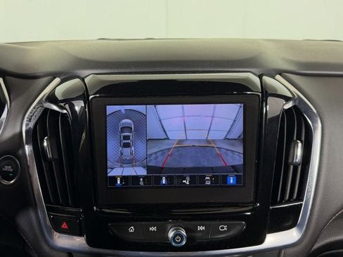 Used 2023 Chevrolet Traverse RS AWD/4WD image 15