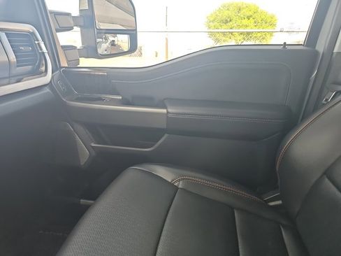 Used 2025 Ford F250 Lariat w/ Lariat Ultimate Package image 30