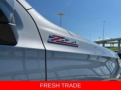 Used 2022 Chevrolet Tahoe Z71 w/ Z71 Off-Road Package AWD/4WD image 17