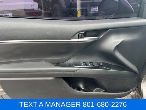Used 2020 Toyota Camry LE FWD image 13