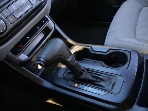 Used 2020 Chevrolet Colorado W/T w/ WT Convenience Package image 13