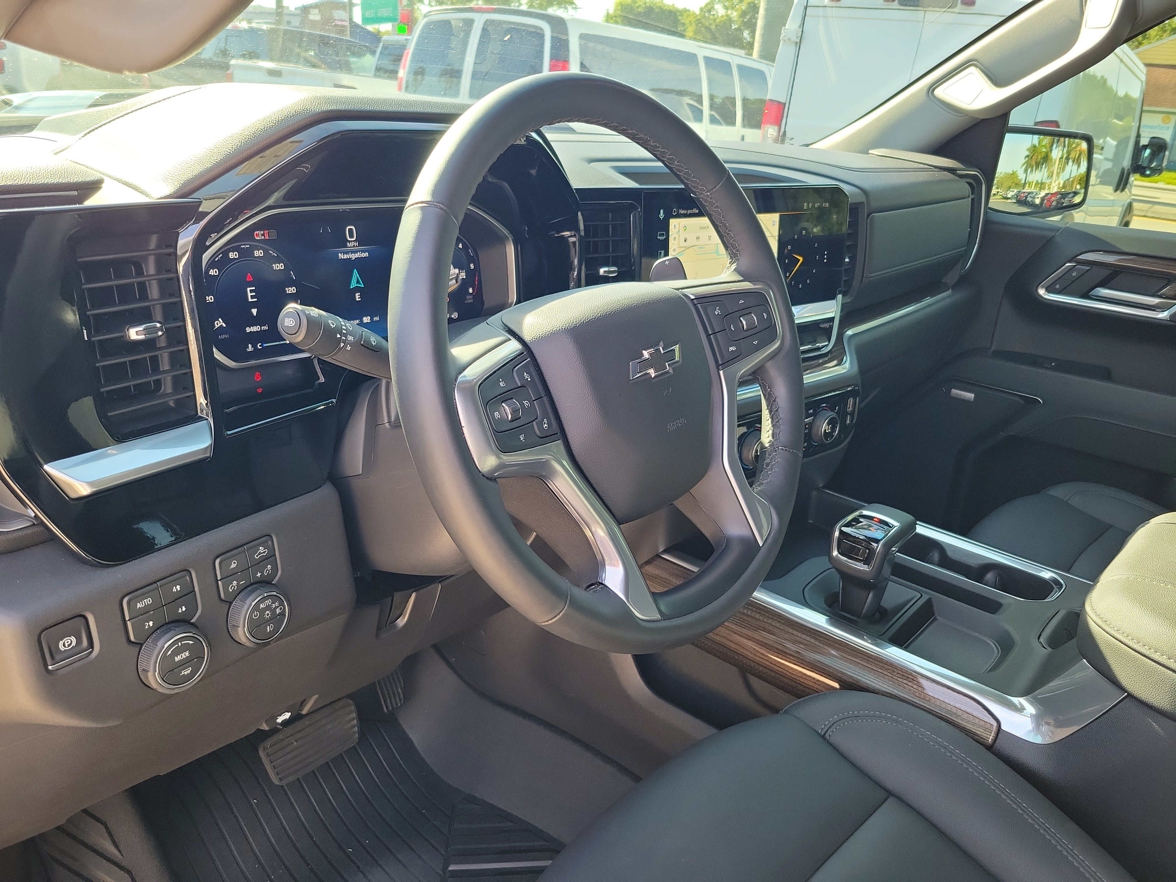 Used 2026 Chevrolet Silverado 1500 LT Trail Boss w/ LT Trail Boss Premium Package AWD/4WD image 17