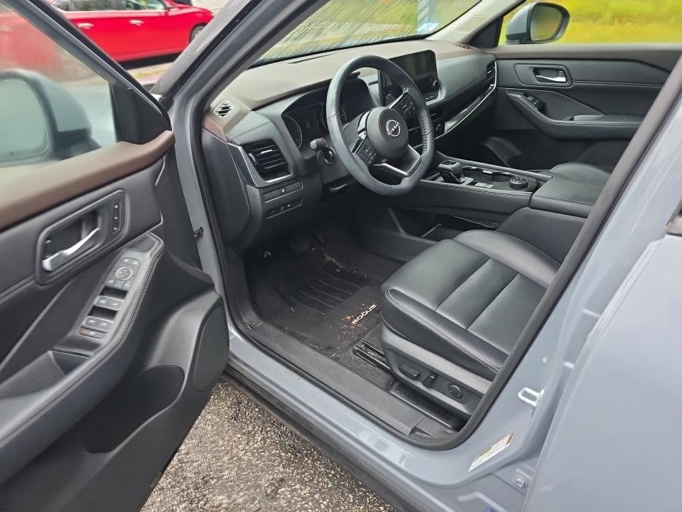 Certified 2023 Nissan Rogue SL w/ SL Premium Package AWD/4WD image 10