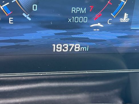 Used 2026 Chevrolet Equinox LT AWD/4WD image 4