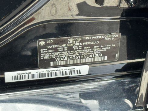 Used 2017 BMW 320i xDrive Sedan image 42