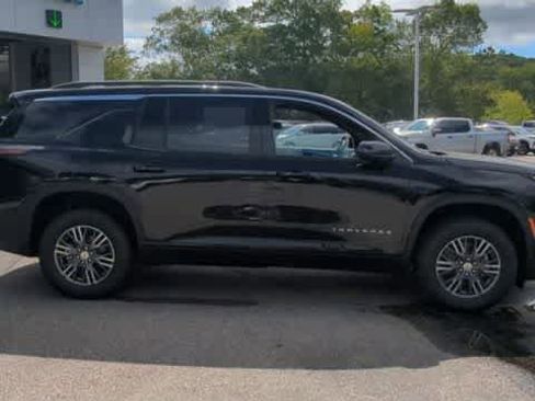 New 2026 Chevrolet Traverse LT w/ LPO, Floor Liner Package image 9