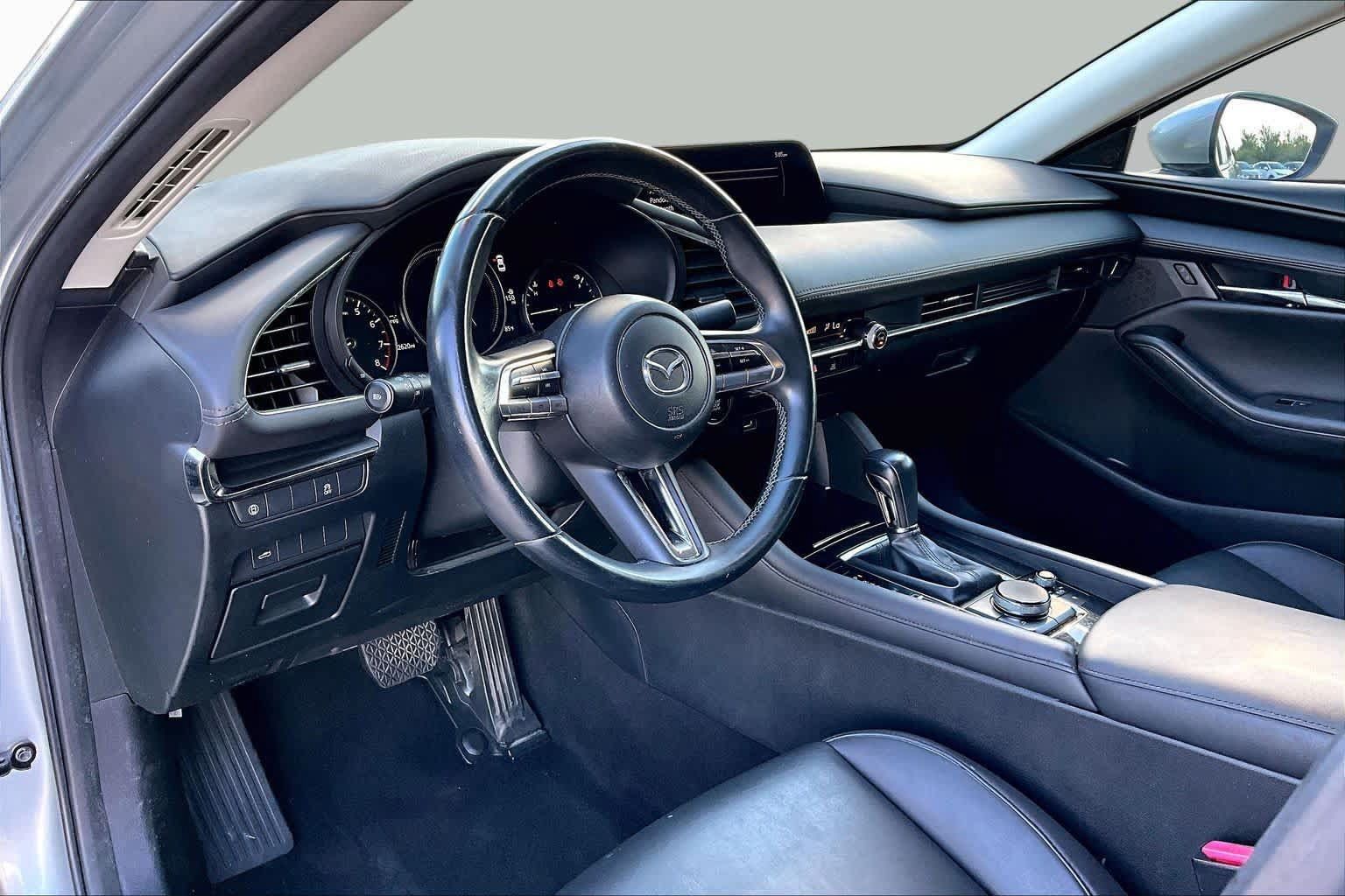 Used 2019 MAZDA MAZDA3 Sedan w/ Select Package FWD image 17